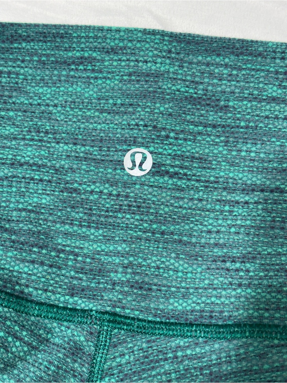 lululemon athletica Women’s green high rise leggings Size 8
